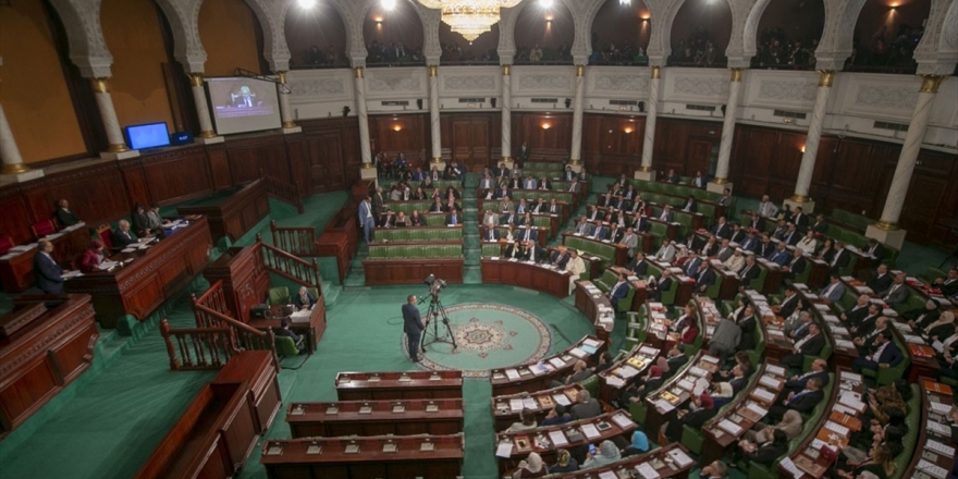 Tunus'ta Hükümeti Kurma Görevi Nahda'nın Adayı Cemeli'ye Verildi