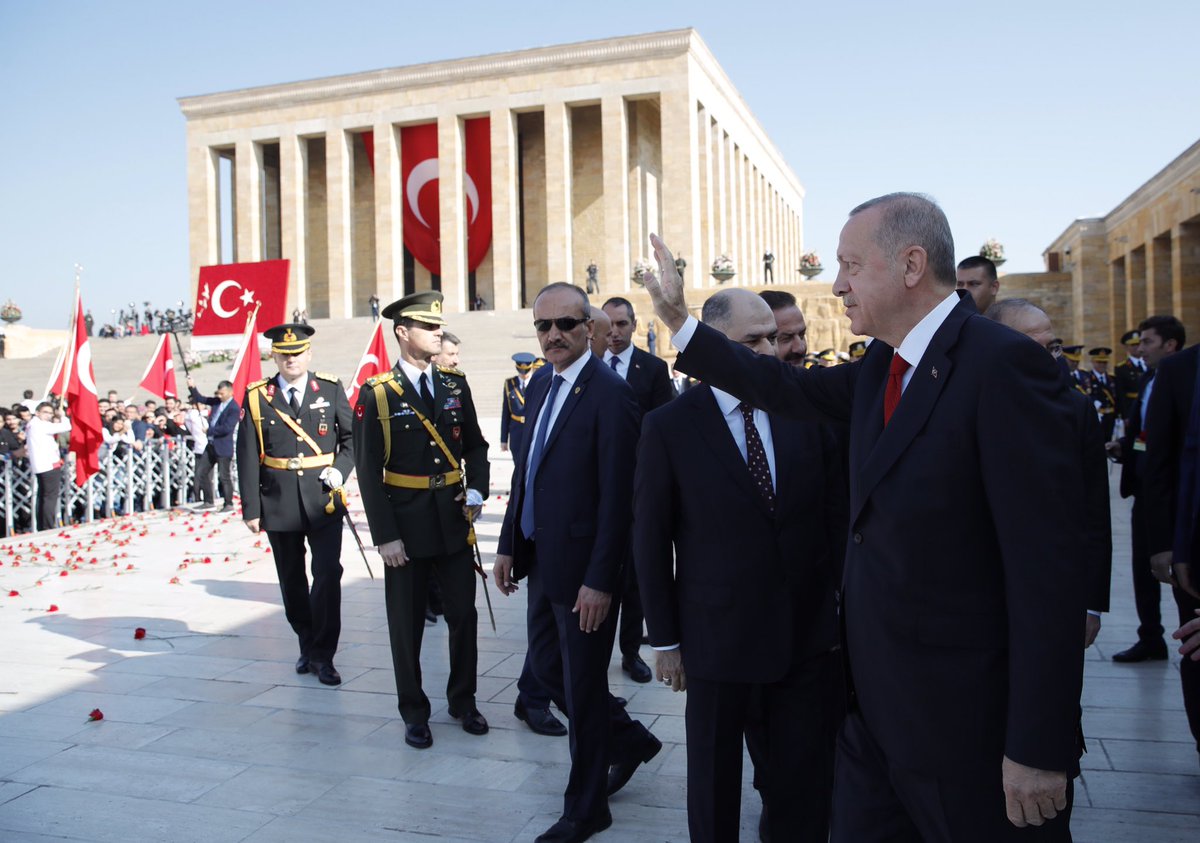Anıtkabir'deki o sloganlar için flaş başvuru