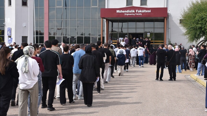 YKS  Maratonunda İlk Oturum Sona Erdi