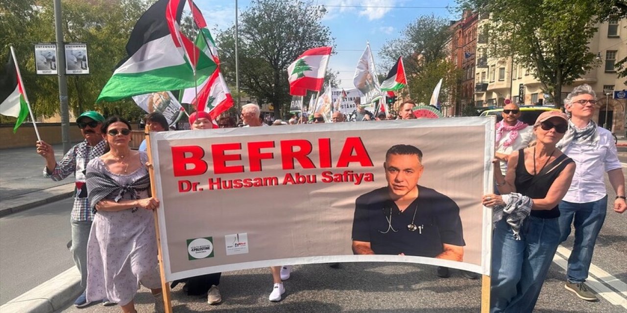 Filistin Ve Lübnan'a Saldırılarını Sürdüren İsrail, İsveç'te Protesto Edildi