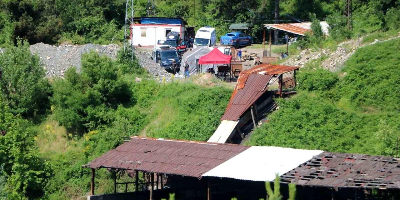 Mengen'deki Maden Göçüğünde Mahsur Kalan İşçi Bulundu