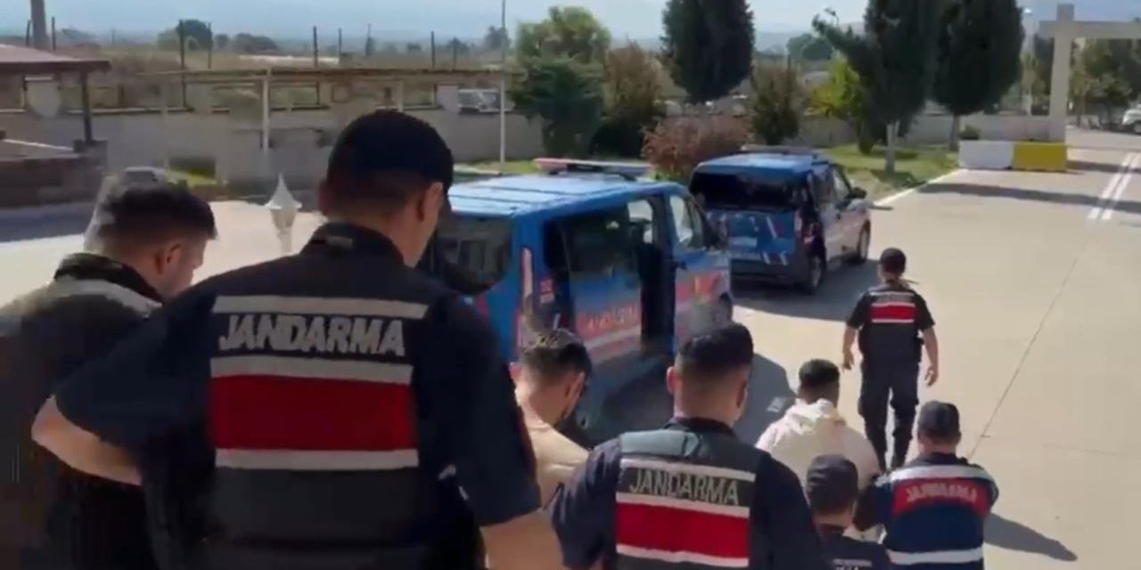 Uyuşturucu Bulunduranlara 5 İlde Operasyon: 341 Gözaltı