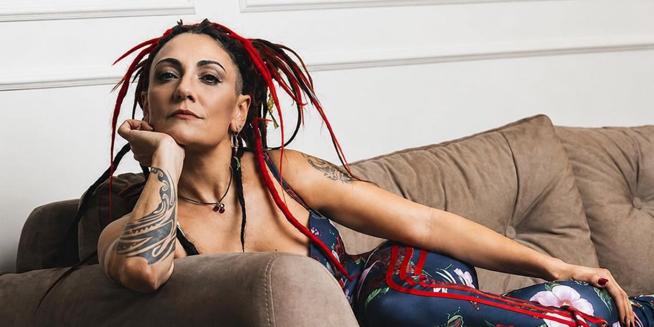 Rock Müziğin Asi Kızı Özlem Tekin Yıllar Sonra Kameraya Yakalandı