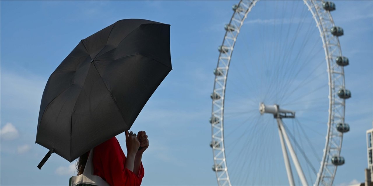 Londra'da "Aşırı Sıcakla Mücadele" Etkinliği Aşırı Sıcak Nedeniyle İptal Edildi