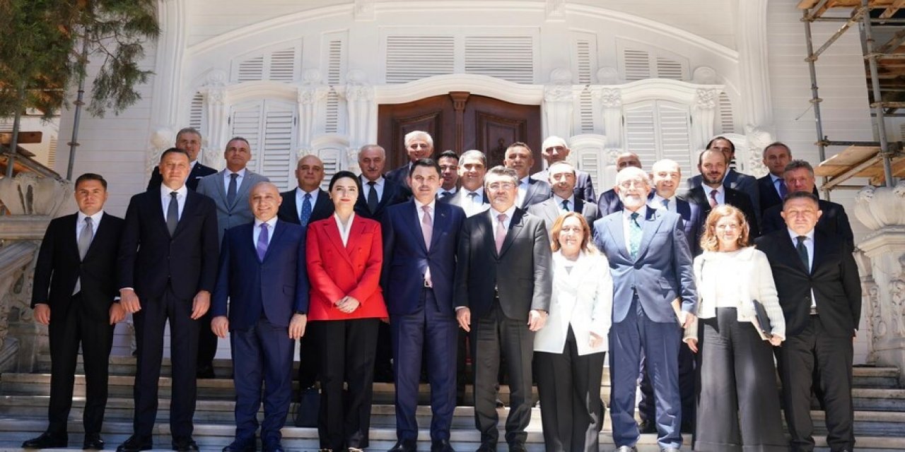Bakan Kurum, Türkiye Bankalar Birliği Yönetim Kurulu Üyeleriyle Bir Araya Geldi