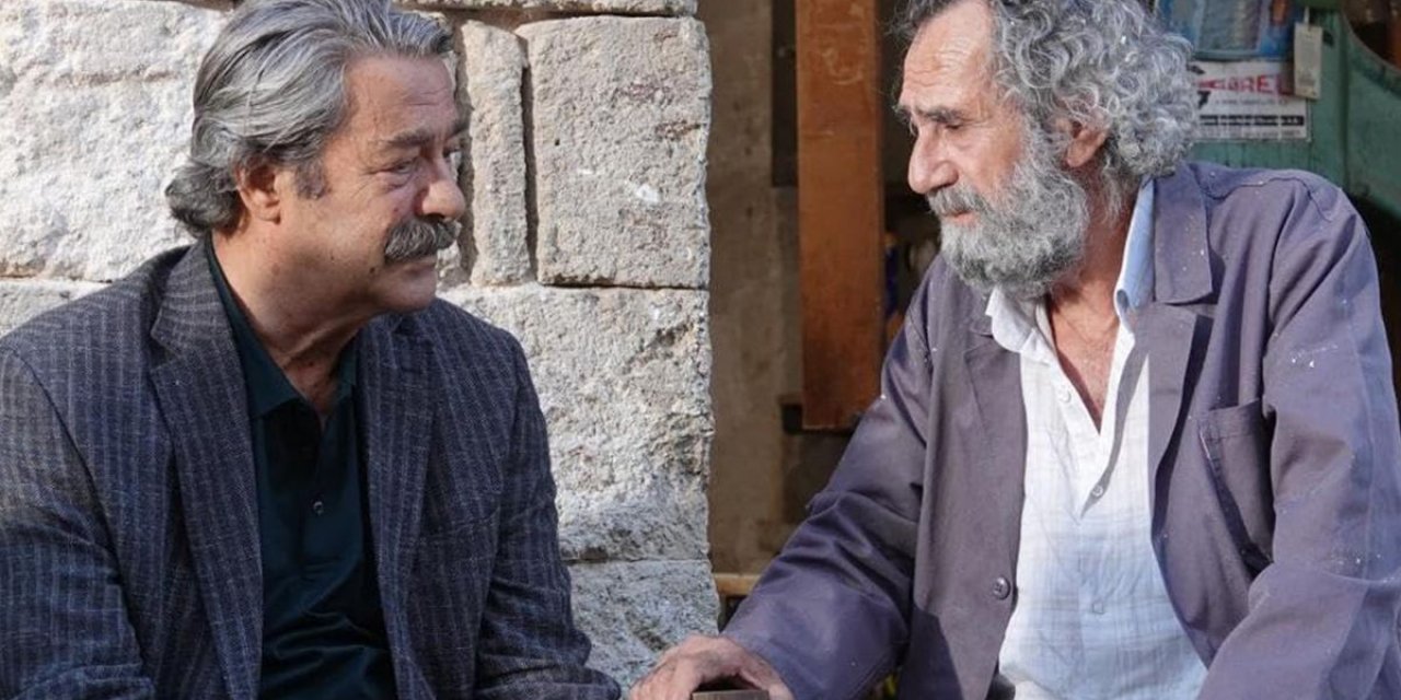 Menderes Samancılar'dan 50 Yıllık Dostu Kadir İnanır'a Duygusal Veda: Sanki Vurulmuşuz Bir Tarafımız Tutmuyor Gibi