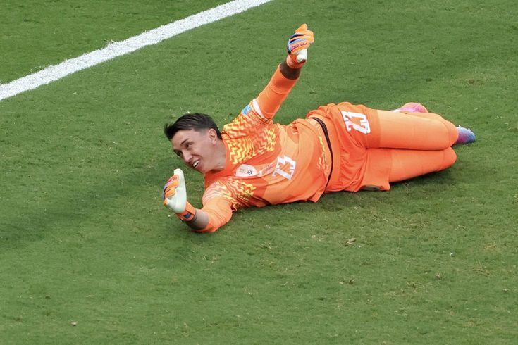 Muslera'dan Yine Çok Büyük Bir Hata! Koca Ülkenin Hayalleriyle Oynadı