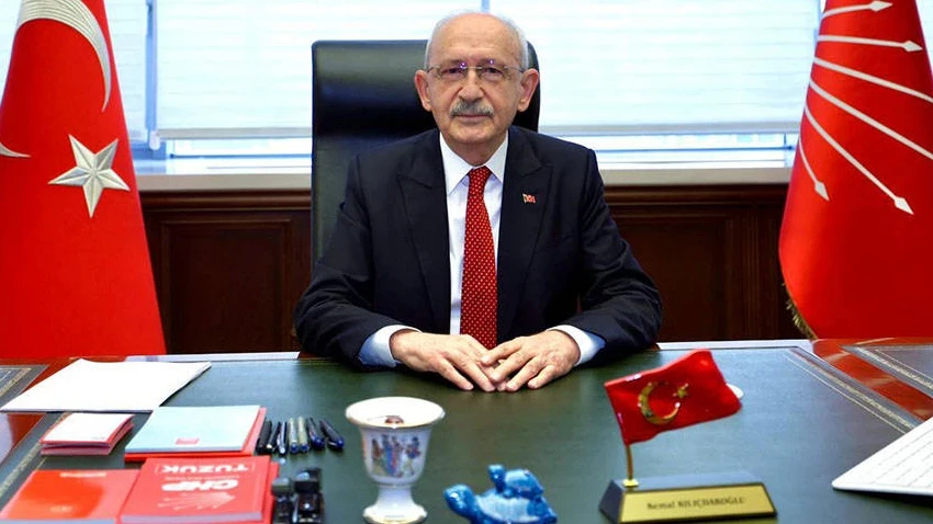 Kılıçdaroğlu'nun Masasındaki Anket Ortaya Çıktı
