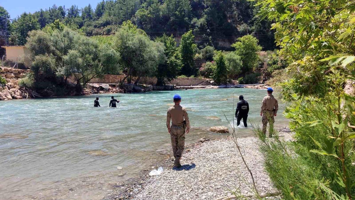 Alara Çayı'nda Kaybolan Genç İçin Arama Devam Ediyor