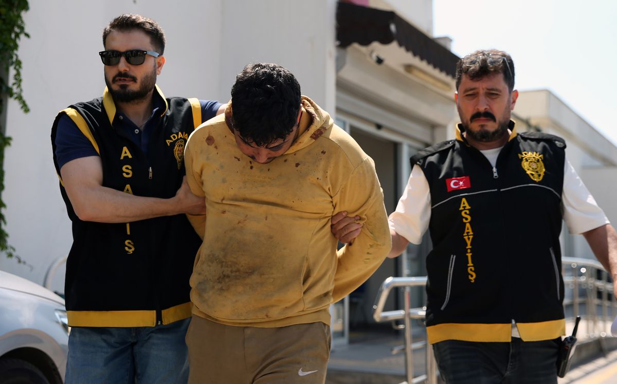 Gece Kulübündeki İntikam: Polis Vuruldu