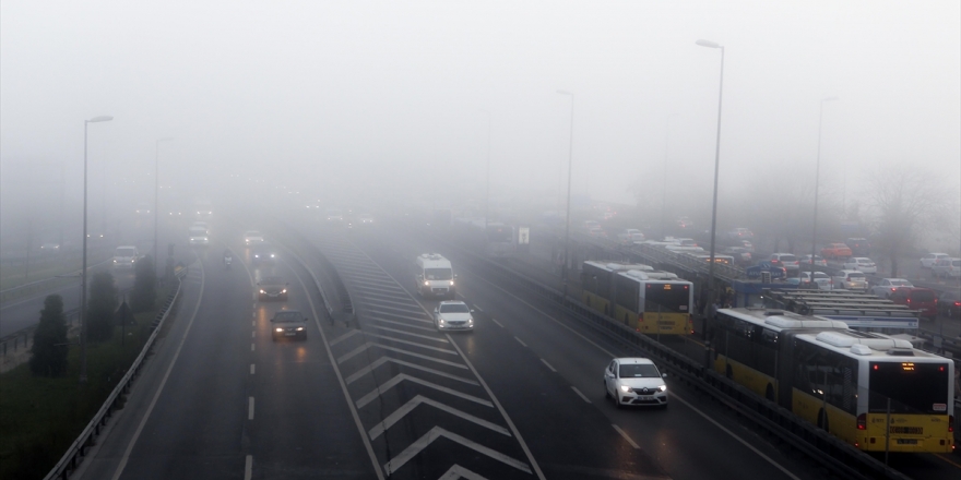 İstanbul'da Yoğun Sis Etkili Oluyor