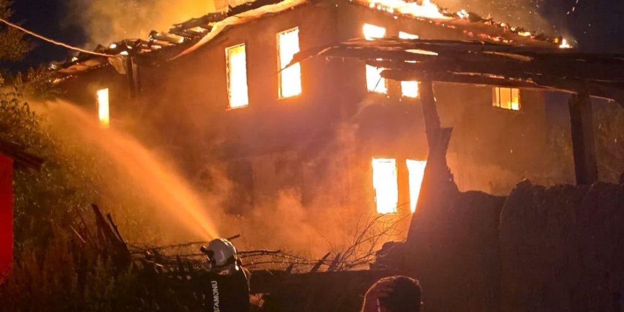 Kastamonu'da Ev Yangını