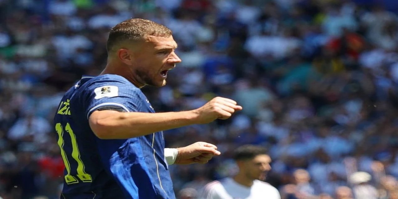 Edin Dzeko, ABD'li Küstah Spikere Cevap Verdi