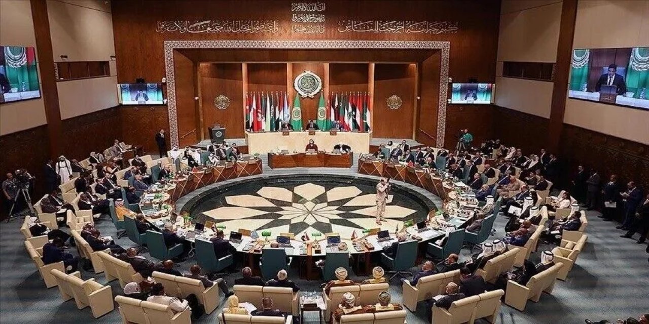 Arap Birliğinin Yeni Genel Sekreteri Nebil Fehmi Resmen Görevine Başladı