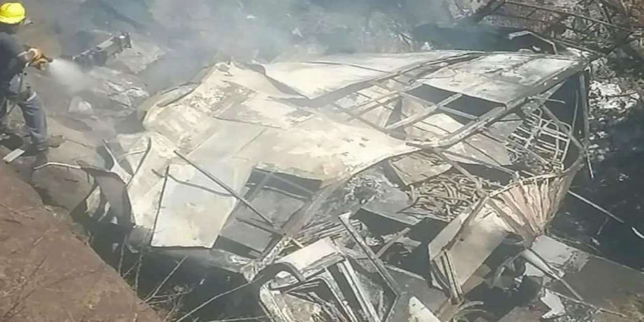 Sokoto'da Otobüs-Kamyon Çarpıştı: 18 Ölü