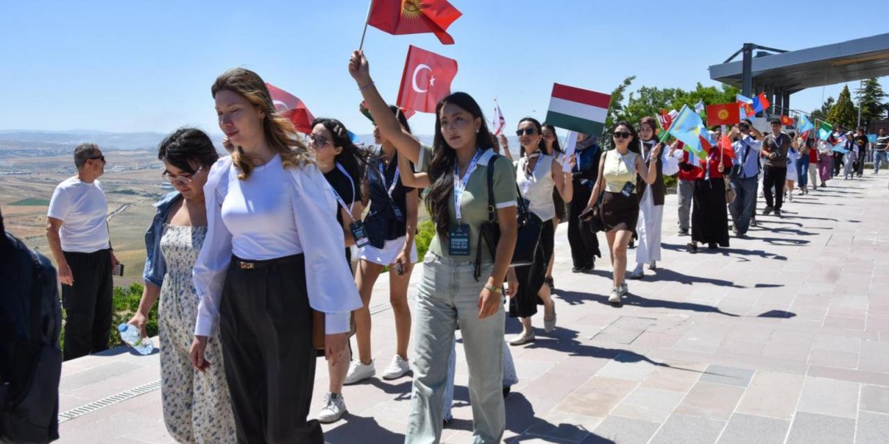 Türkiye'nin İlk Psikokültürel Gençlik Programı Sona Erdi