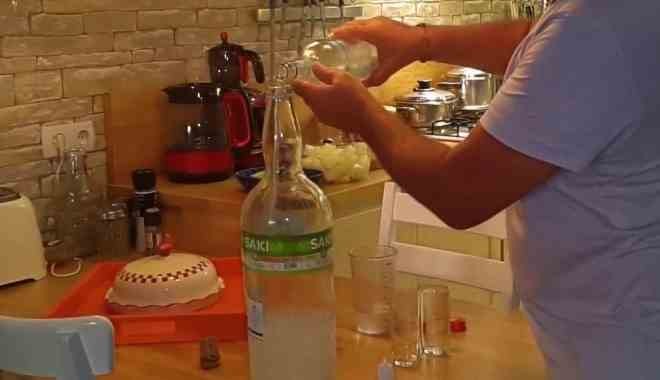 Alkole gelen zam sonrası vatandaş kimyager oldu!