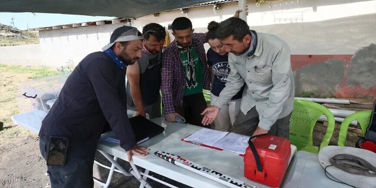 Malazgirt'teki Kazılarda Çıkarılan İskeletler Bilim İnsanlarının Merceğinde