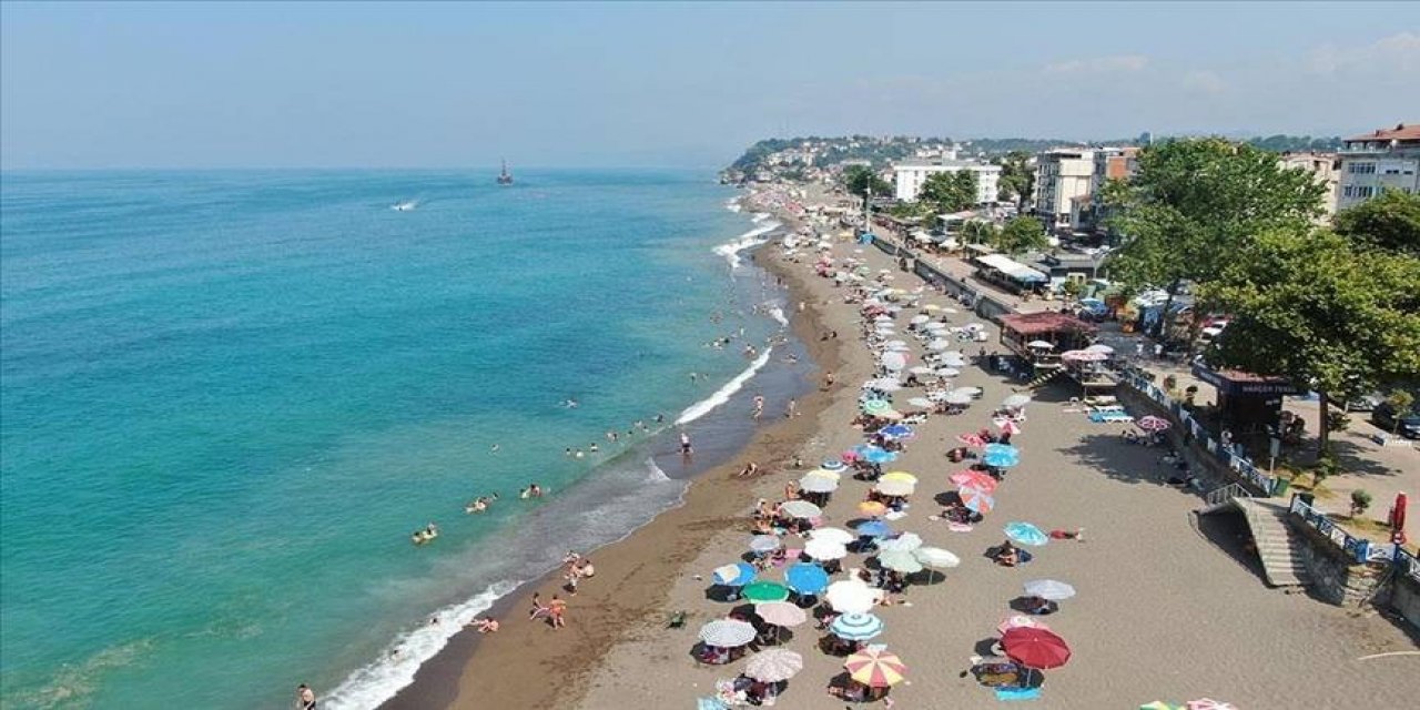 Düzce'nin Akçakoca Sahilinde Denize Girmek Yasaklandı