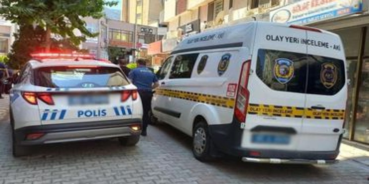 Manisa'da Balkondan Düşen Kadın Hayatını Kaybetti