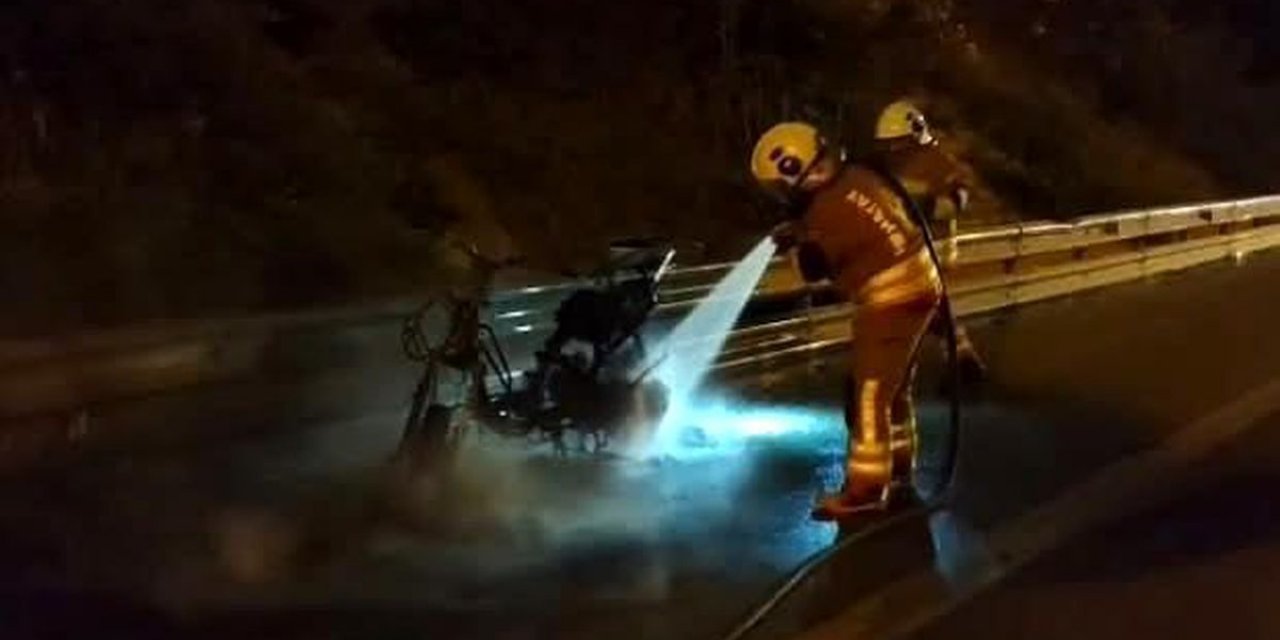 Hatay'da Motosiklet Yangını