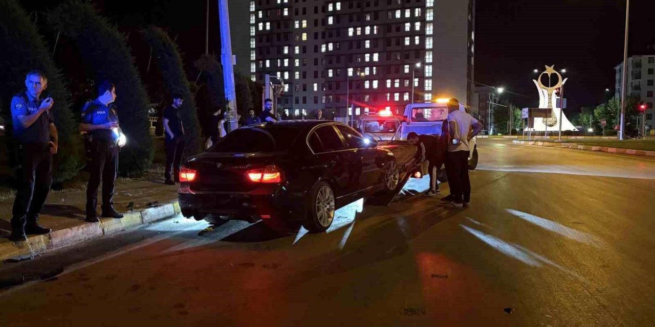 Çorum'da Araç Kazası: 4 Yaralı