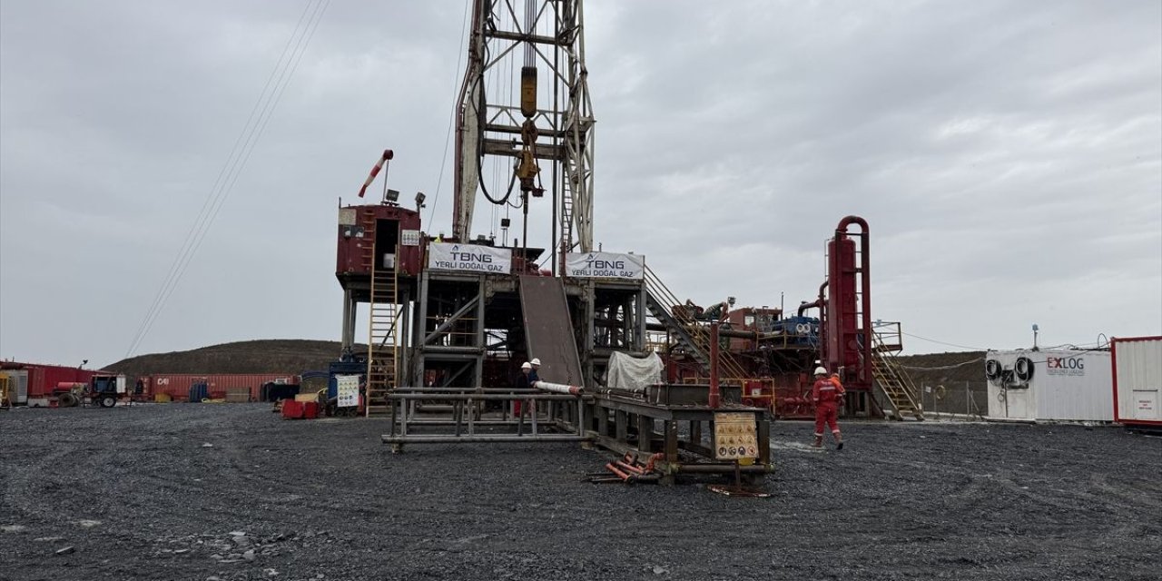 Trakya Havzası Doğalgaz Şirketi'nin Tekirdağ'da Doğal Gaz Sondajı Sürüyor