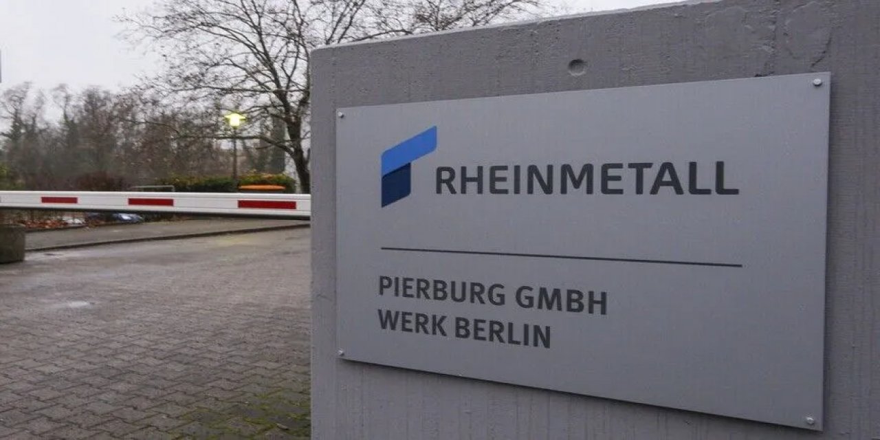 Berlin'de Aktivistler İsrail İçin Mühimmat Üreten Rheinmetall Şirketini Protesto Etti