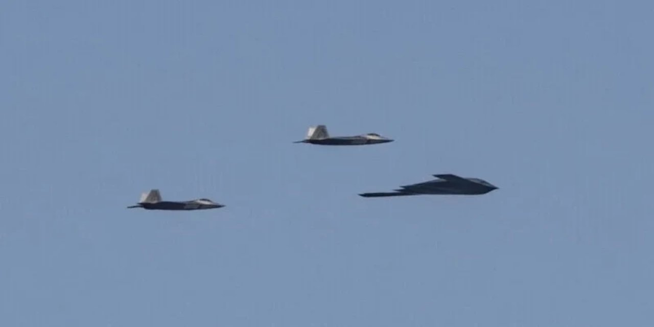 ABD'ye Ait F-22 Hayalet Savaş Uçakları İsrail'den Ayrıldı