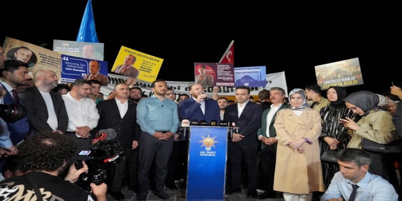 AK Parti Gençlik Kolları'ndan Ayasofya'nın 6. Yıl Dönümü İçin Yürüyüş