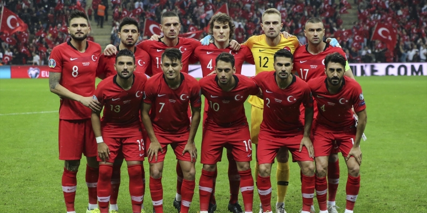 A Milli Futbol Takımı, Savunmasıyla Tarihe Geçti