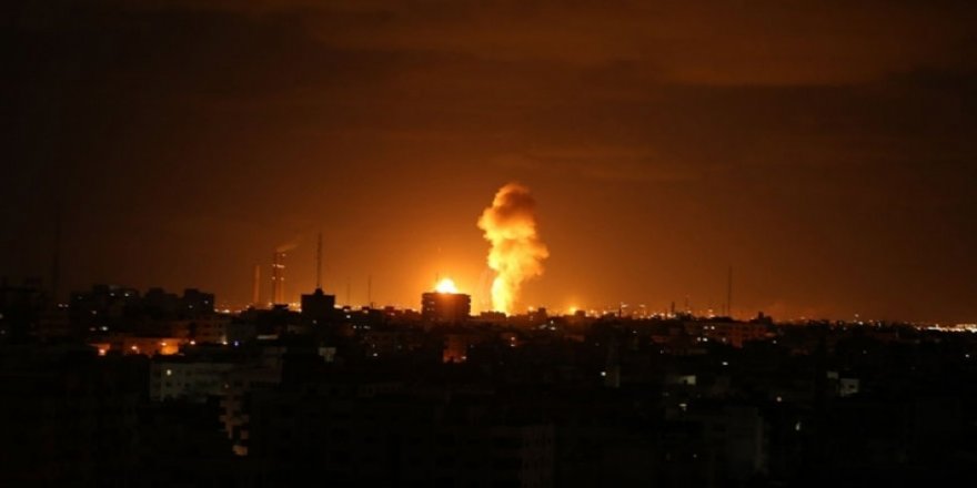 İsrail, Suriye'de rejim ve İran hedeflerini vurdu