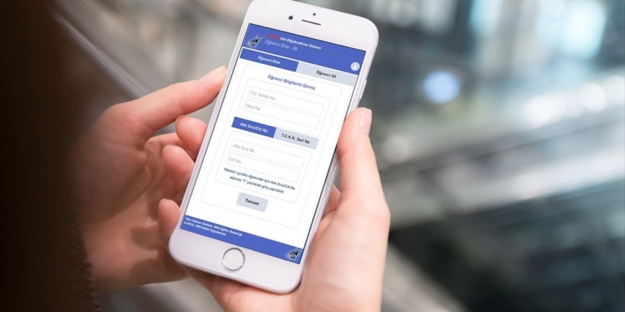 Meb'in E-okul Sistemiyle Veliye 'Bildirim' Dönemi