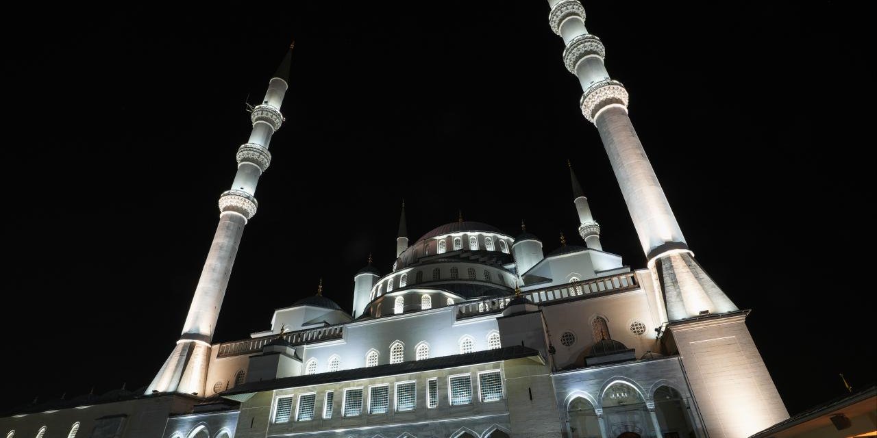 15 Temmuz'un 10. Yılında Tüm Camilerde Sela Okunacak