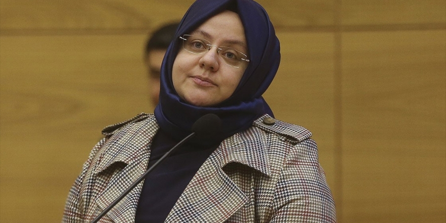 Aile Çalışma Ve Sosyal Hizmetler Bakanı Selçuk: Çocuklarımız Geleceğimizin Teminatı