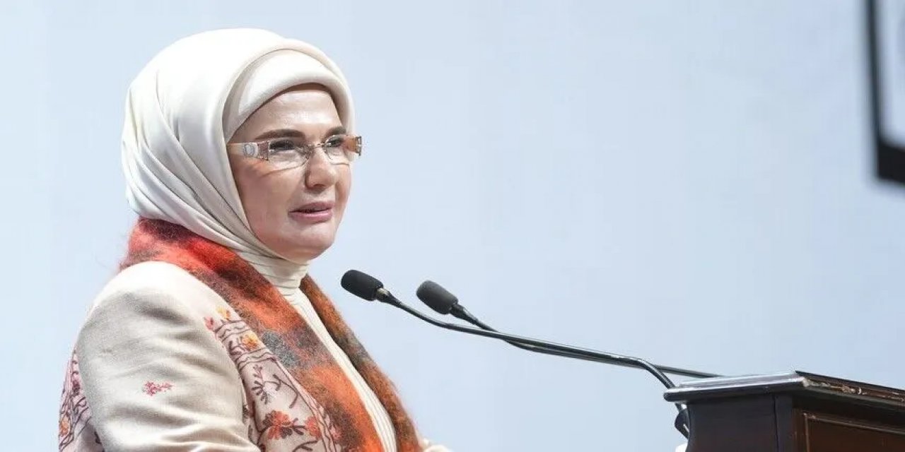 Emine Erdoğan: 15 Temmuz, Vatan Toprağında Yükselen Direnişin, Sarsılmaz Bir Cesaretin Adıdır