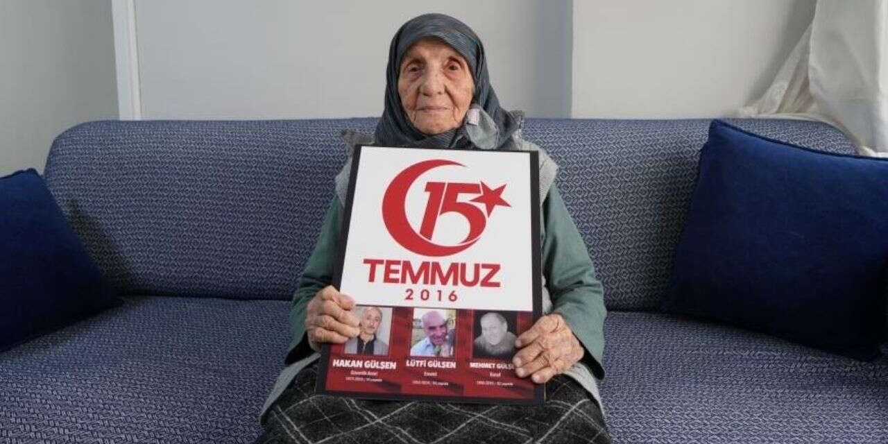 10 Yıldır Dinmeyen Gözyaşı: İki Oğlunu Ve Damadını Külliye Önünde Şehit Vermişti