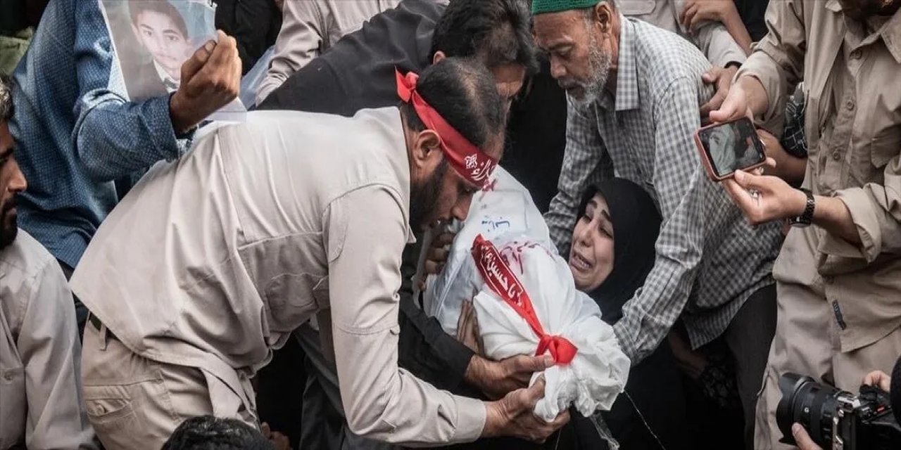 ABD'de Demokrat Senatörler, Pentagon'dan İran'daki Okul Saldırısı Soruşturmasını Açıklamasını İstedi