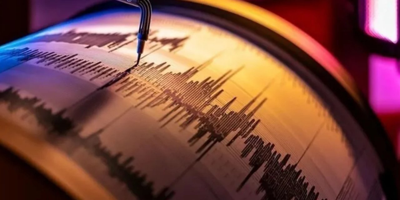 Meksika'yı 7,3 Büyüklüğünde Deprem Vurdu: Tsunami Uyarısı Yapıldı