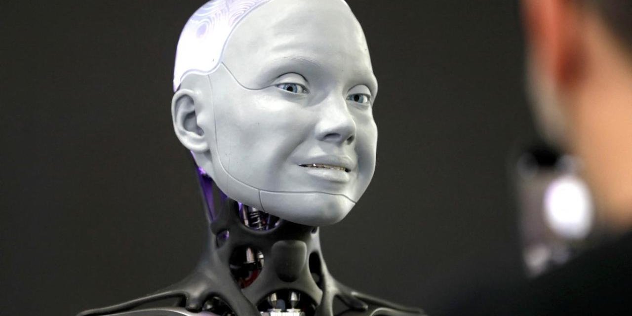İnsansı Robotlar "Robot Okullarında" Gerçek İş Yaşamına Hazırlanıyor
