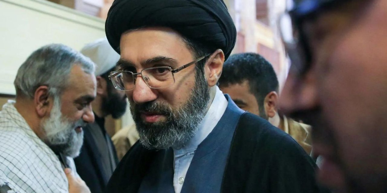 Babasının Cenaze Törenine Katılmayan İran Dini Lideri Hamaney'den Uzun Zaman Sonra Açıklama