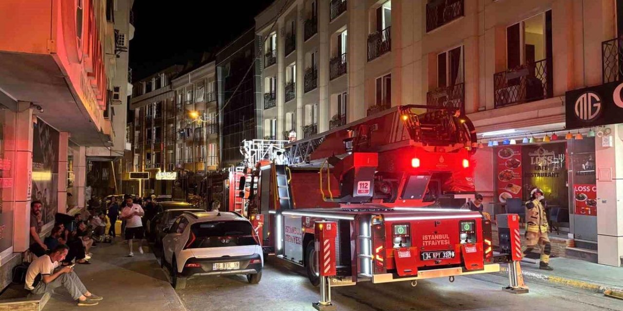 Esenyurt'ta Otelde Yangın Paniği