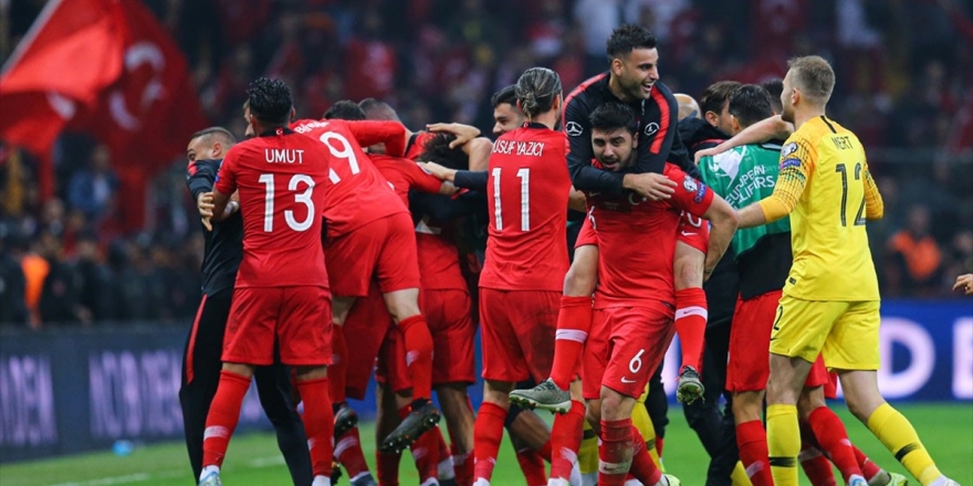 Milli Takım'da En Fazla Süreyi Medipol Başakşehirli Oyuncular Aldı