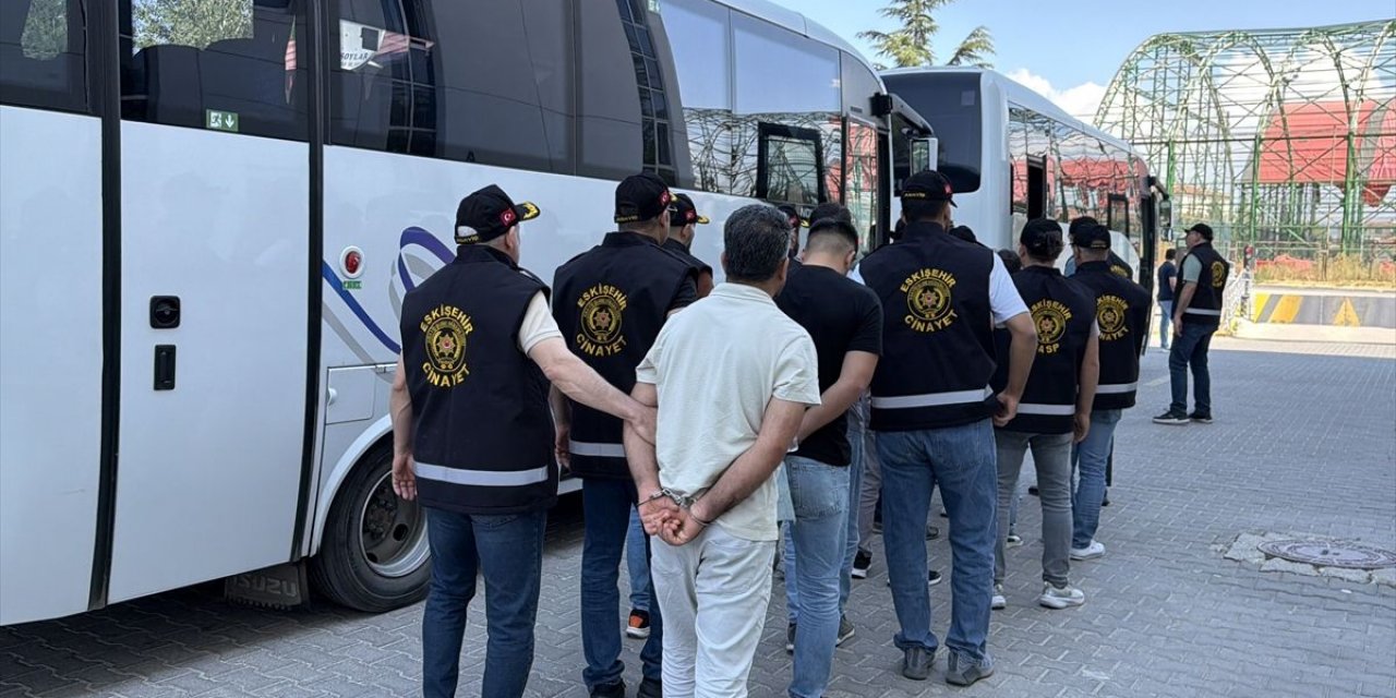 Eskişehir'de Aileler Arasında Kavga: 11 Yaralı