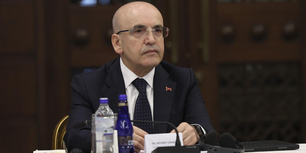Bakan Şimşek: İç Borç Çevirme Oranları Öngörülerimizin Altında Seyrediyor
