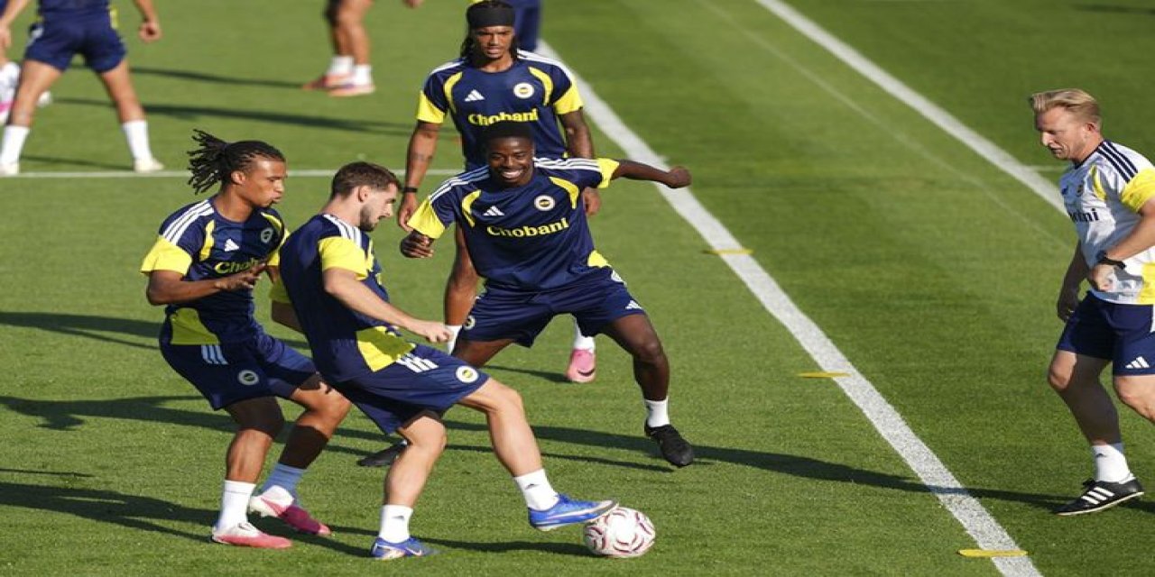Fenerbahçe'den Gece Yarısı Kadro Değişikliği