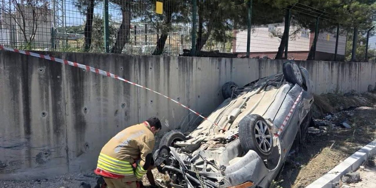 Hatay'da Takla Atan Araçta Sürücü Yaralandı