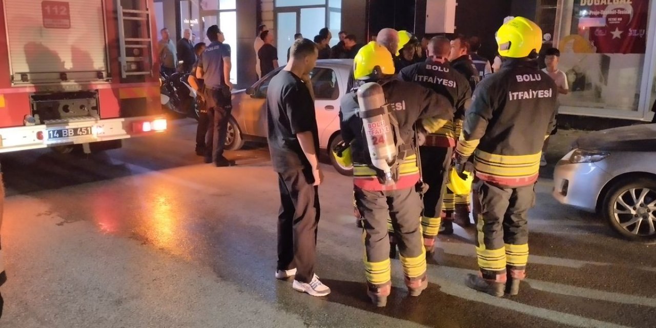 Bolu'da Lamba Patladı, Bina Sakinleri Kendilerini Dışarı Attı