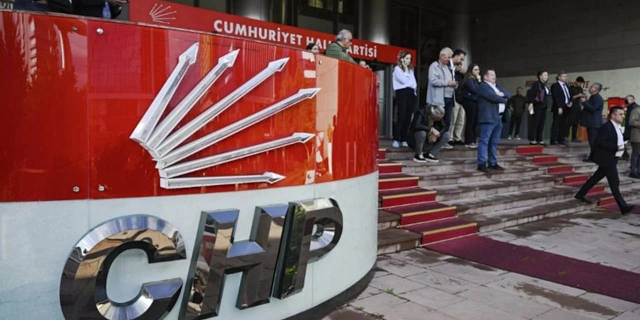 Yeni Parti Açıklaması Sonrası CHP'den İlk İstifa Geldi