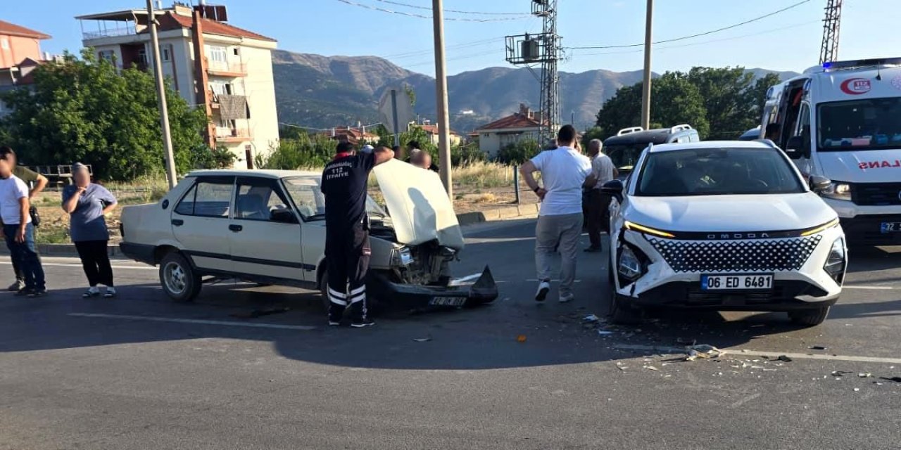 Isparta'da Trafik Kazası: 1 Yaralı